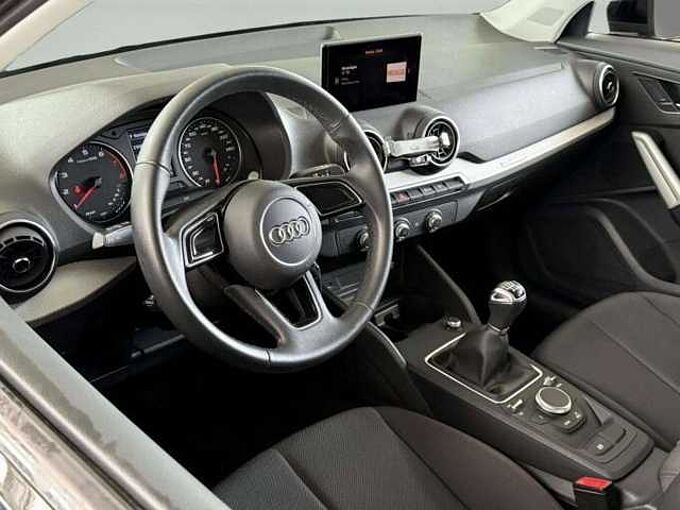 Audi Q2 Q2 30 TFSI Sport Edition Garantie 1 An