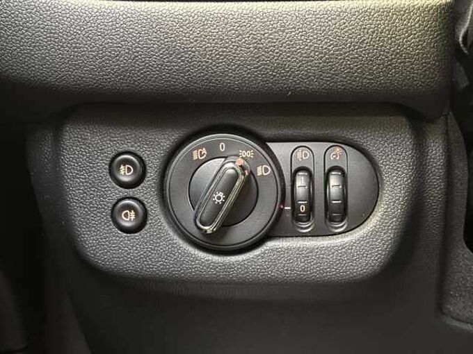 MINI Cooper Clubman Mini Clubman 1.5A Cooper *17.355€ HTVA*CarPlay*