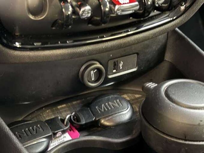 MINI Cooper Clubman Mini Clubman 1.5A Cooper *17.355€ HTVA*CarPlay*