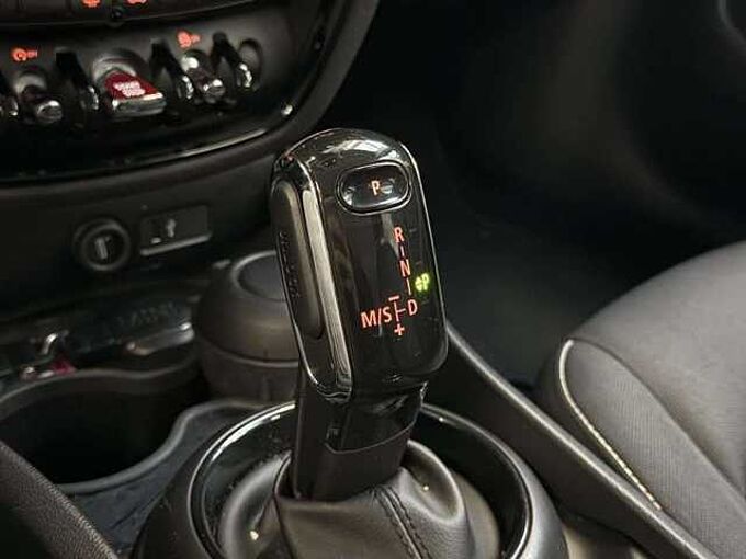 MINI Cooper Clubman Mini Clubman 1.5A Cooper *17.355€ HTVA*CarPlay*