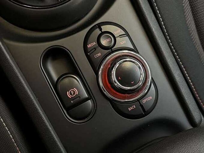 MINI Cooper Clubman Mini Clubman 1.5A Cooper *17.355€ HTVA*CarPlay*