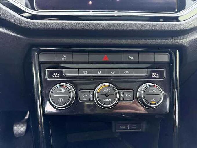Volkswagen T-Roc 1.5 TSI ACT SPORT *CarPlay*LED*Virtual Cockpit*
