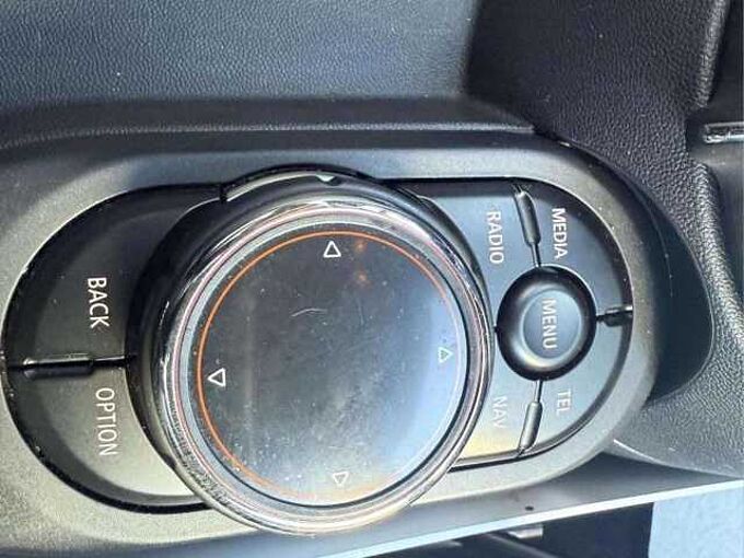 MINI Cooper Cooper D