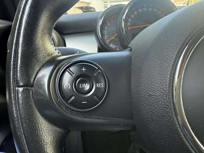 MINI Cooper Cooper D