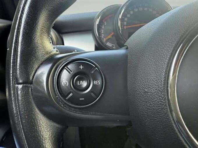 MINI Cooper Cooper D