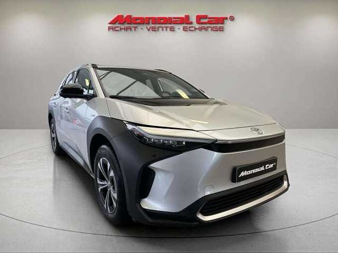 Toyota bZ4X BZ4X 71.4 kWh 2WD Executive Full option 10.816 Kms