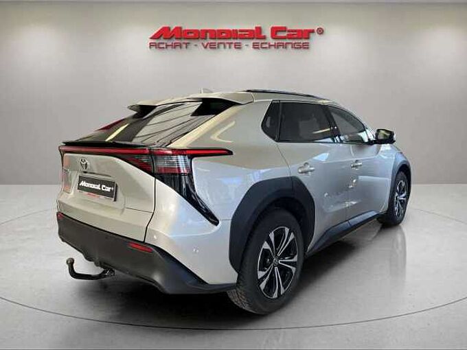 Toyota bZ4X BZ4X 71.4 kWh 2WD Executive Full option 10.816 Kms