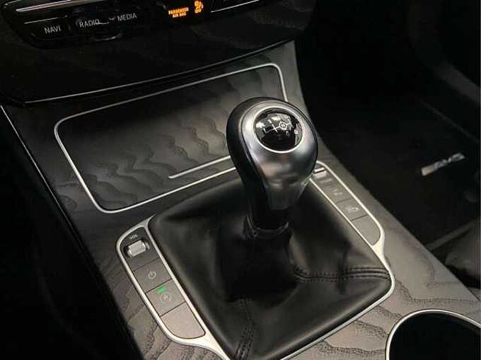Mercedes-Benz C 180 C 180 * AMG * Apple Carplay * Caméra *