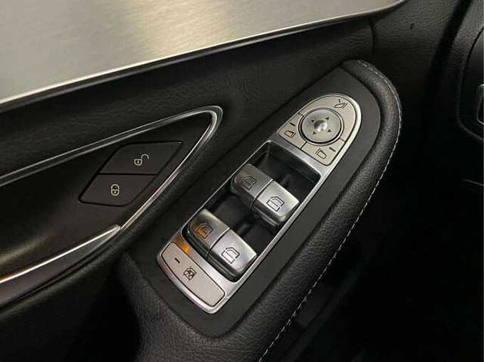Mercedes-Benz C 180 C 180 * AMG * Apple Carplay * Caméra *