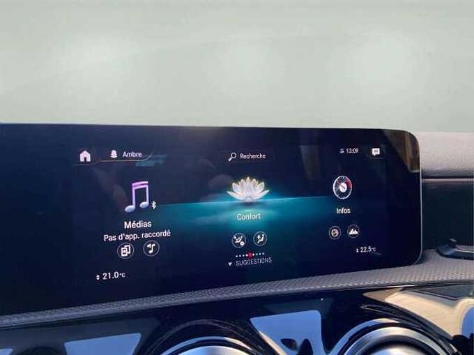 Mercedes-Benz A 180 A 180 d * AMG * Eclairage d'ambiance * CarPlay *