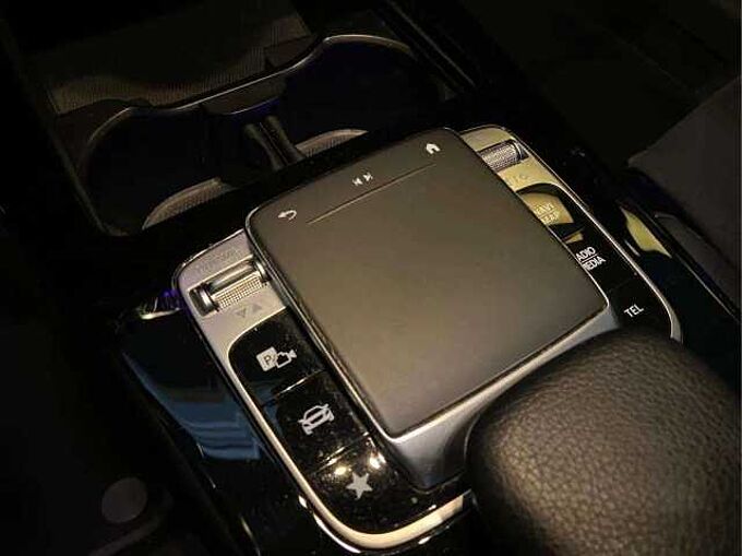 Mercedes-Benz A 180 A 180 d * AMG * Eclairage d'ambiance * CarPlay *