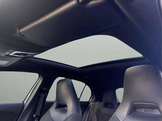 Mercedes-Benz A 180 A 180 d * AMG * Eclairage d'ambiance * CarPlay *