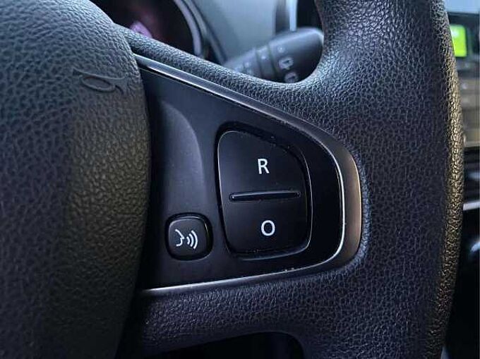 Renault Clio Clio 0.9 TCe * Attache Remorque * Cruise Control *
