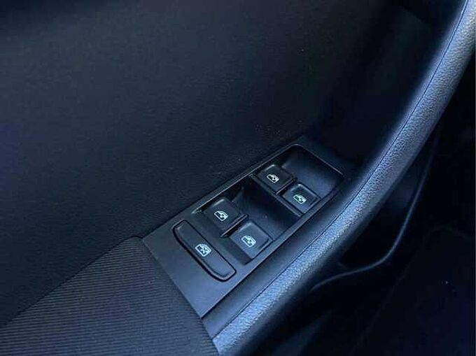 SKODA Fabia Fabia 1.0i * Apple CarPlay * Caméra *