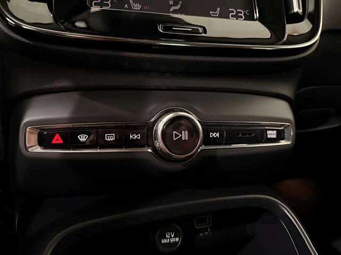Volvo XC40 XC40 1.5 T3 * Momentum * Apple CarPlay *
