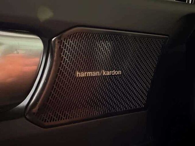 Volvo XC40 XC40 1.5 T3 * Momentum * Apple CarPlay *