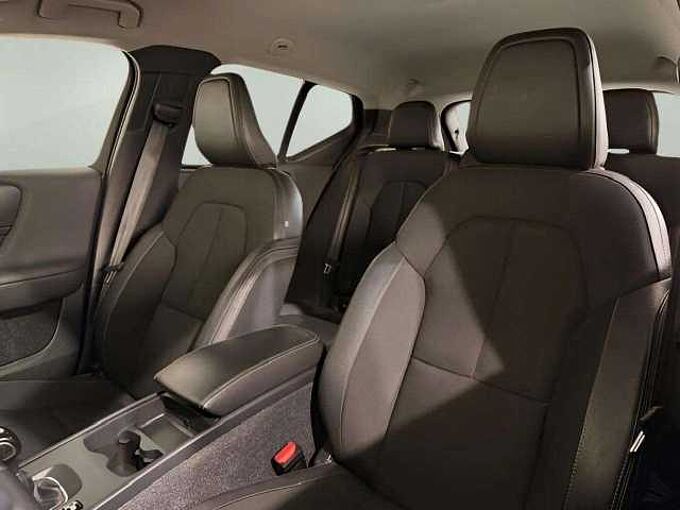 Volvo XC40 XC40 1.5 T3 * Momentum * Apple CarPlay *