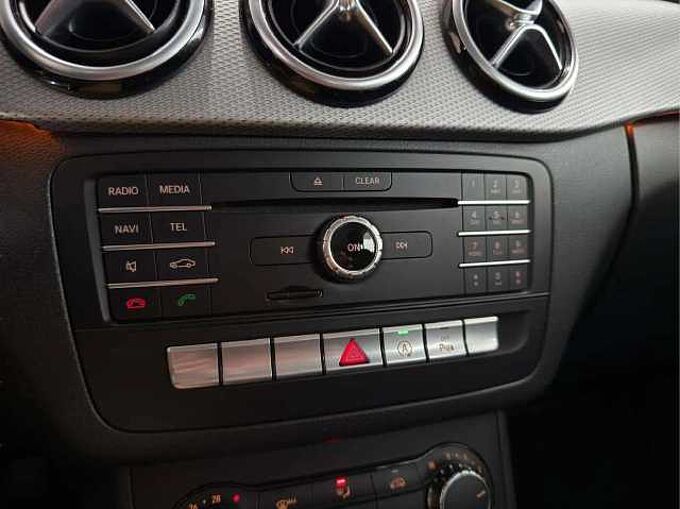 Mercedes-Benz B 180 B180 Edition * Cam&eacute;ra * Capteur stationnement *