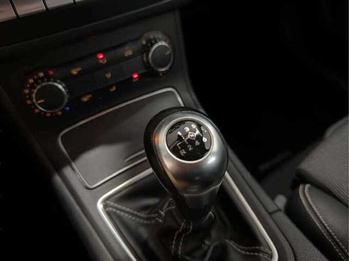 Mercedes-Benz B 180 B180 Edition * Cam&eacute;ra * Capteur stationnement *