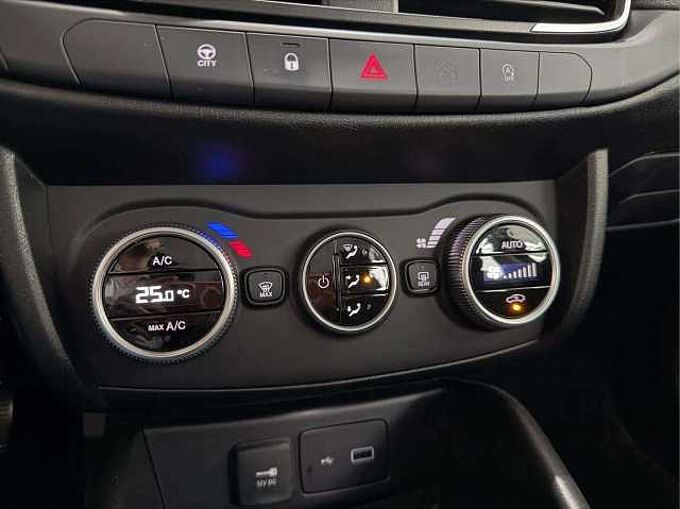 Fiat Tipo Tipo 1.0 T FireFly * Apple CarPlay * Bluetooth *