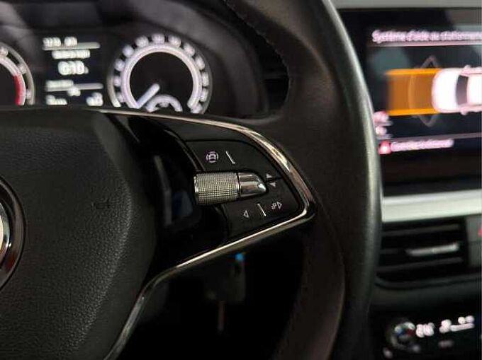 SKODA Kamiq Kamiq 1.0 TSI Ambition * Apple CarPlay *