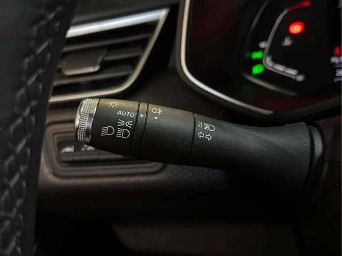 Renault Clio Clio 1.0 TCe Intens * Apple CarPlay * Cam&eacute;ra *