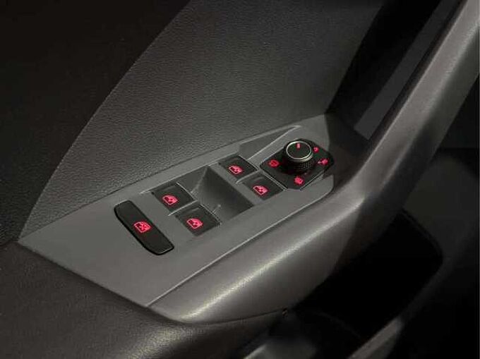 Volkswagen T-Cross T-Cross 1.0 United * DSG * CarPlay * Cam&eacute;ra *