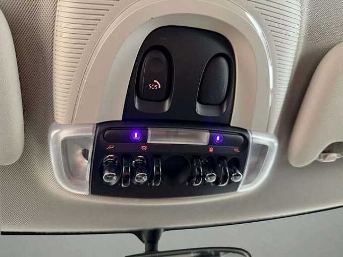 MINI One Mini 1.5 One * Si&egrave;ges chauffants * Navigation *