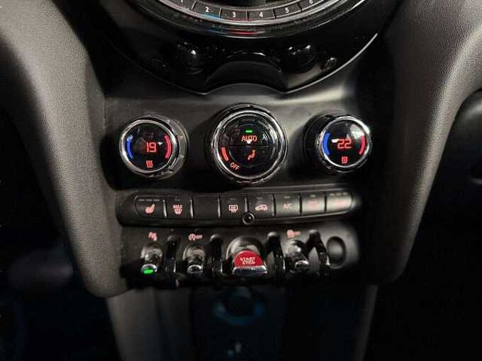 MINI One Mini 1.5 One * Si&egrave;ges chauffants * Navigation *