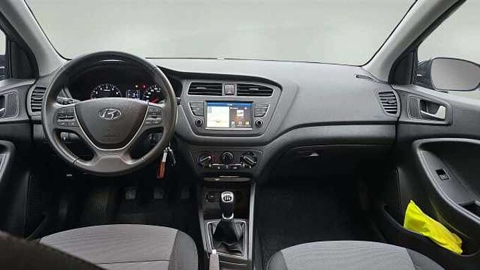 Hyundai i20 i20 1.2i * Techno Pack + * Caméra arrière *