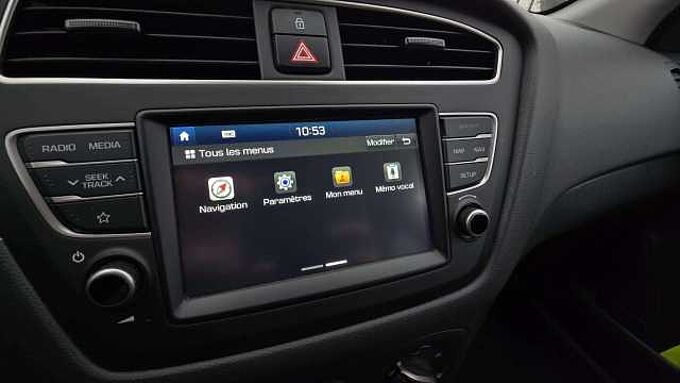 Hyundai i20 i20 1.2i * Techno Pack + * Caméra arrière *