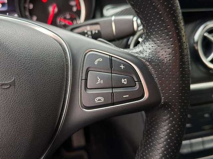 Mercedes-Benz CLA 180 CLA 180 * AMG-Line * Caméra arrière *