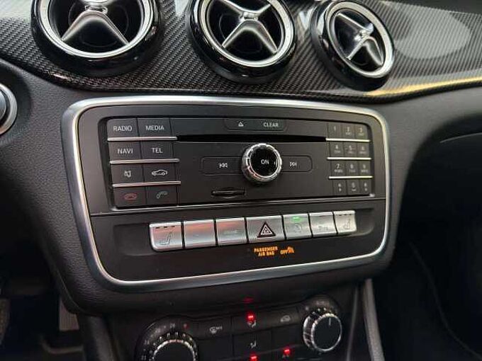 Mercedes-Benz CLA 180 CLA 180 * AMG-Line * Caméra arrière *