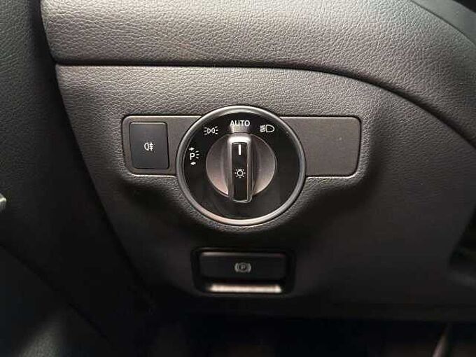 Mercedes-Benz CLA 180 CLA 180 * AMG-Line * Caméra arrière *