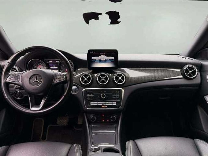 Mercedes-Benz CLA 180 CLA 180 * AMG-Line * Caméra arrière *