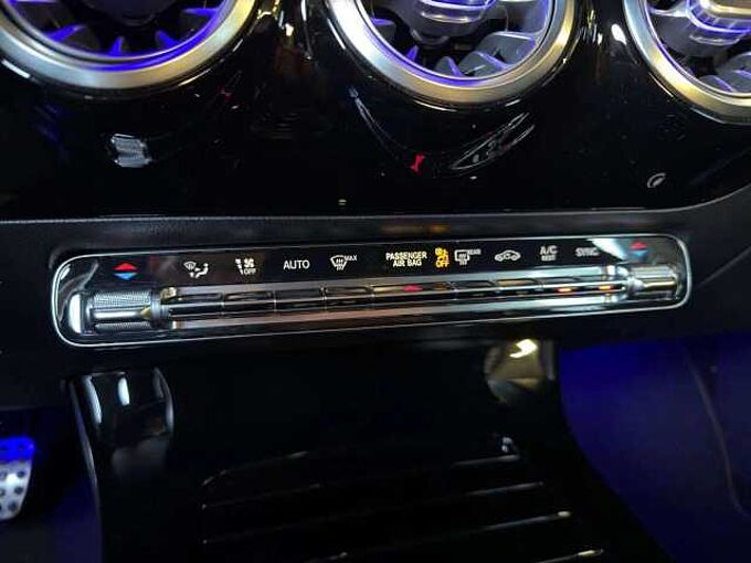 Mercedes-Benz CLA 180 CLA 180 d * Launch edition * VENDU *