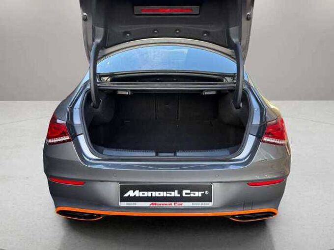 Mercedes-Benz CLA 180 CLA 180 d * Launch edition * VENDU *