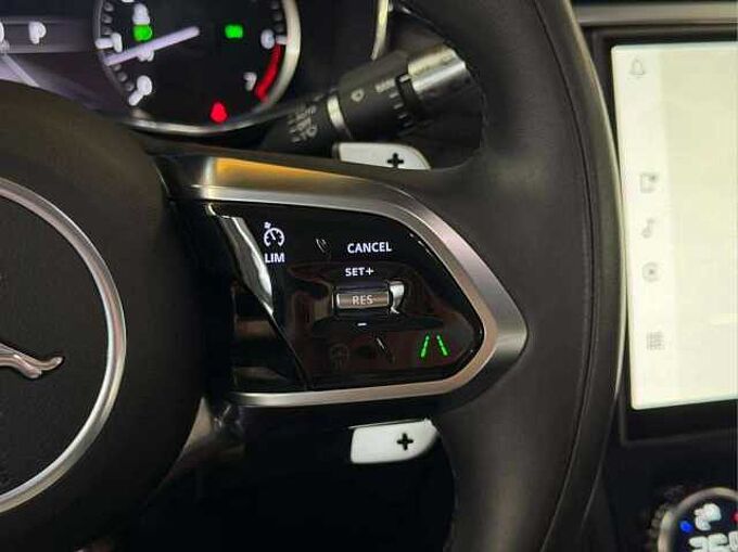 Jaguar F-Pace F-Pace 2.0 T AWD P250 *Appel CarPlay * Cam&eacute;ra 360*