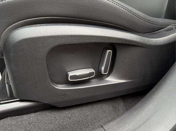 Jaguar F-Pace F-Pace 2.0 T AWD P250 *Appel CarPlay * Cam&eacute;ra 360*