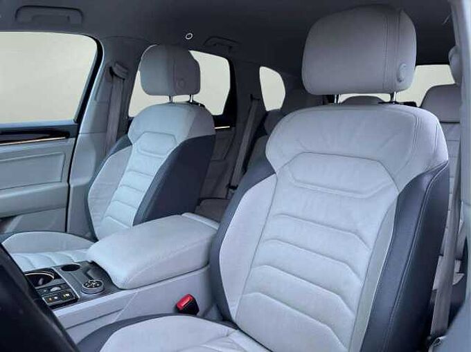 Volkswagen Touareg Touareg 3.0 TDi V6 SCR 4Mo R-Line