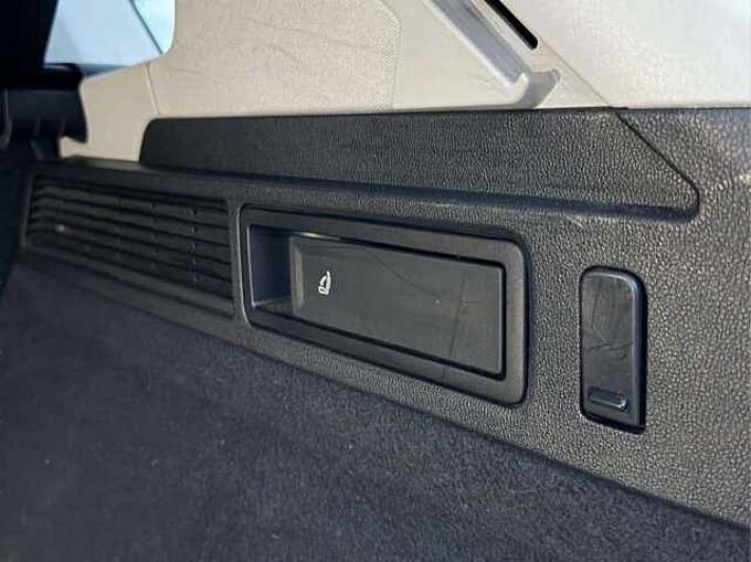 Volkswagen Touareg Touareg 3.0 TDi V6 SCR 4Mo R-Line