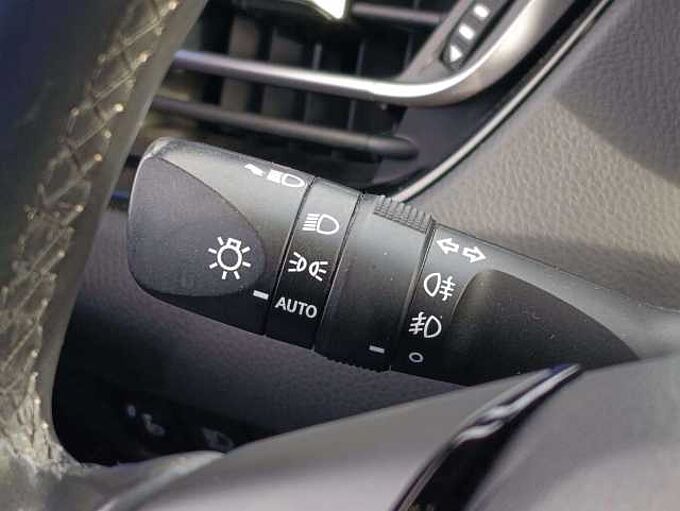 Toyota C-HR 1.2 Turbo 2WD C-Ult CVT * Garantie * GPS * CLIM *