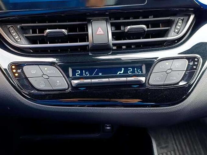 Toyota C-HR 1.2 Turbo 2WD C-Ult CVT * Garantie * GPS * CLIM *