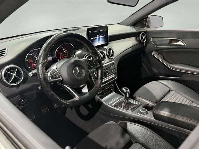 Mercedes-Benz CLA 180 CLA 180 * camera * GPS * Bluetooth *