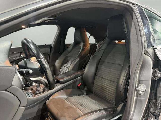 Mercedes-Benz CLA 180 CLA 180 * camera * GPS * Bluetooth *