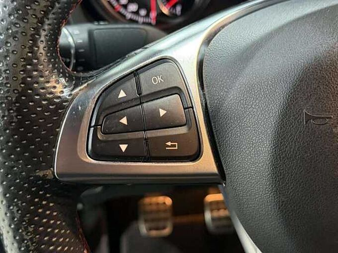 Mercedes-Benz CLA 180 CLA 180 * camera * GPS * Bluetooth *