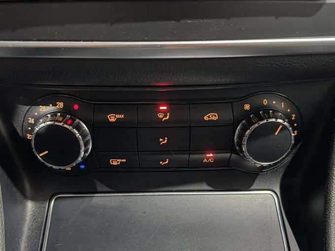 Mercedes-Benz CLA 180 CLA 180 * camera * GPS * Bluetooth *