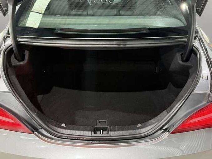 Mercedes-Benz CLA 180 CLA 180 * camera * GPS * Bluetooth *