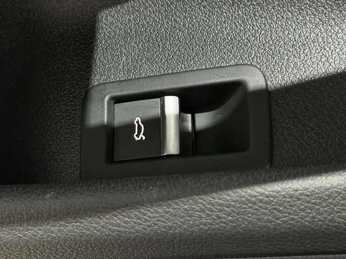 Audi A4 A4 Avant TDI *CARPLAY * GPS * CAMERA *