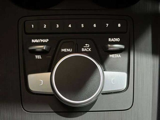 Audi A4 A4 Avant TDI *CARPLAY * GPS * CAMERA *